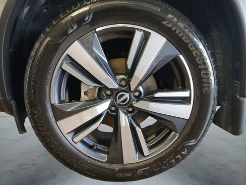 Used 2023 Nissan Rogue Platinum w/ Platinum Premium Package AWD/4WD image 14