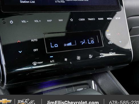 Used 2022 Hyundai Santa Cruz Limited image 17