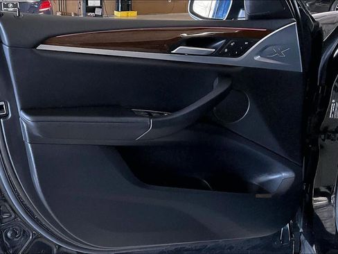 Certified 2024 BMW X3 sDrive30i w/ Premium Package image 20