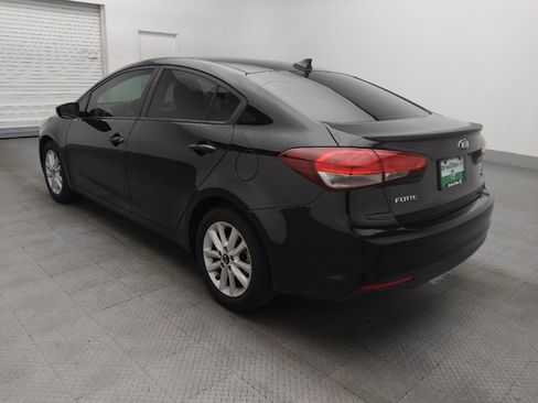 Used 2017 Kia Forte S image 5