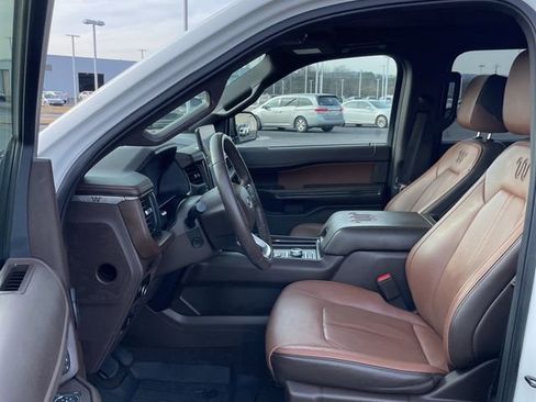 Used 2022 Ford Expedition Max King Ranch image 12