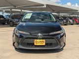 Used 2022 Toyota Corolla LE image 2