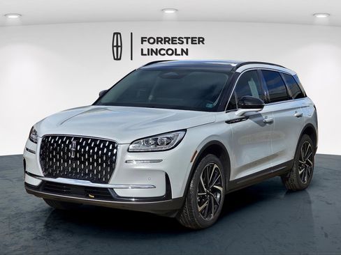 New 2026 Lincoln Corsair Reserve image 7