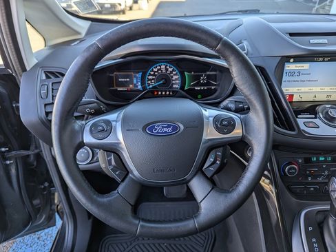 Used 2017 Ford C-MAX Energi Titanium w/ Equipment Group 501A image 13