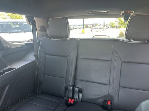 Used 2023 Chevrolet Tahoe Premier AWD/4WD image 13