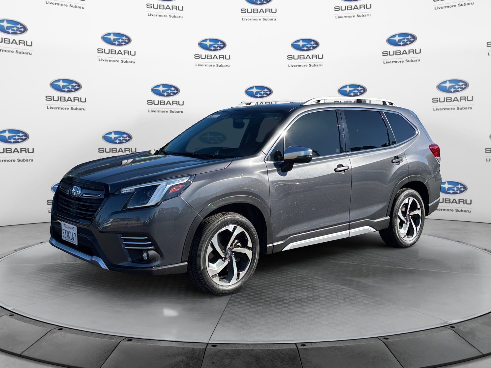 Used 2022 Subaru Forester Touring AWD/4WD image 3