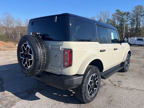 New 2026 Ford Bronco Outer Banks AWD/4WD image 4