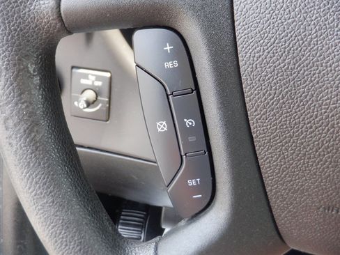 Used 2020 Chevrolet Express 3500 LT w/ LT Preferred Equipment Group RWD image 18