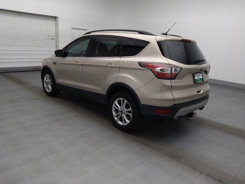 Used 2017 Ford Escape SE w/ Equipment Group 201A FWD image 3