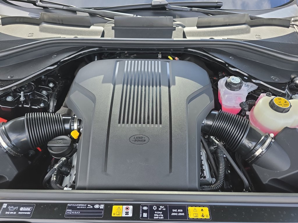 New 2026 Land Rover Range Rover SE AWD/4WD image 32