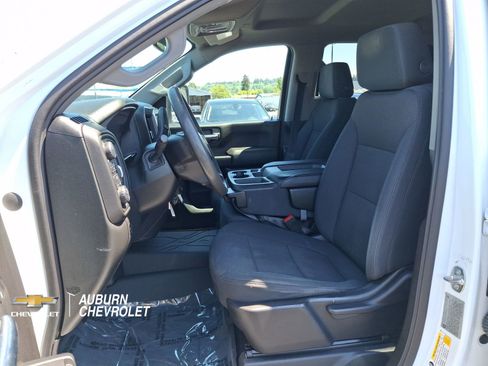 Used 2020 Chevrolet Silverado 2500 Custom w/ Custom Value Package AWD/4WD image 18