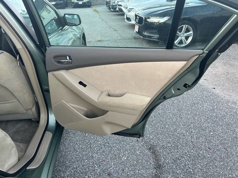 Used 2007 Nissan Altima Hybrid Sedan image 14