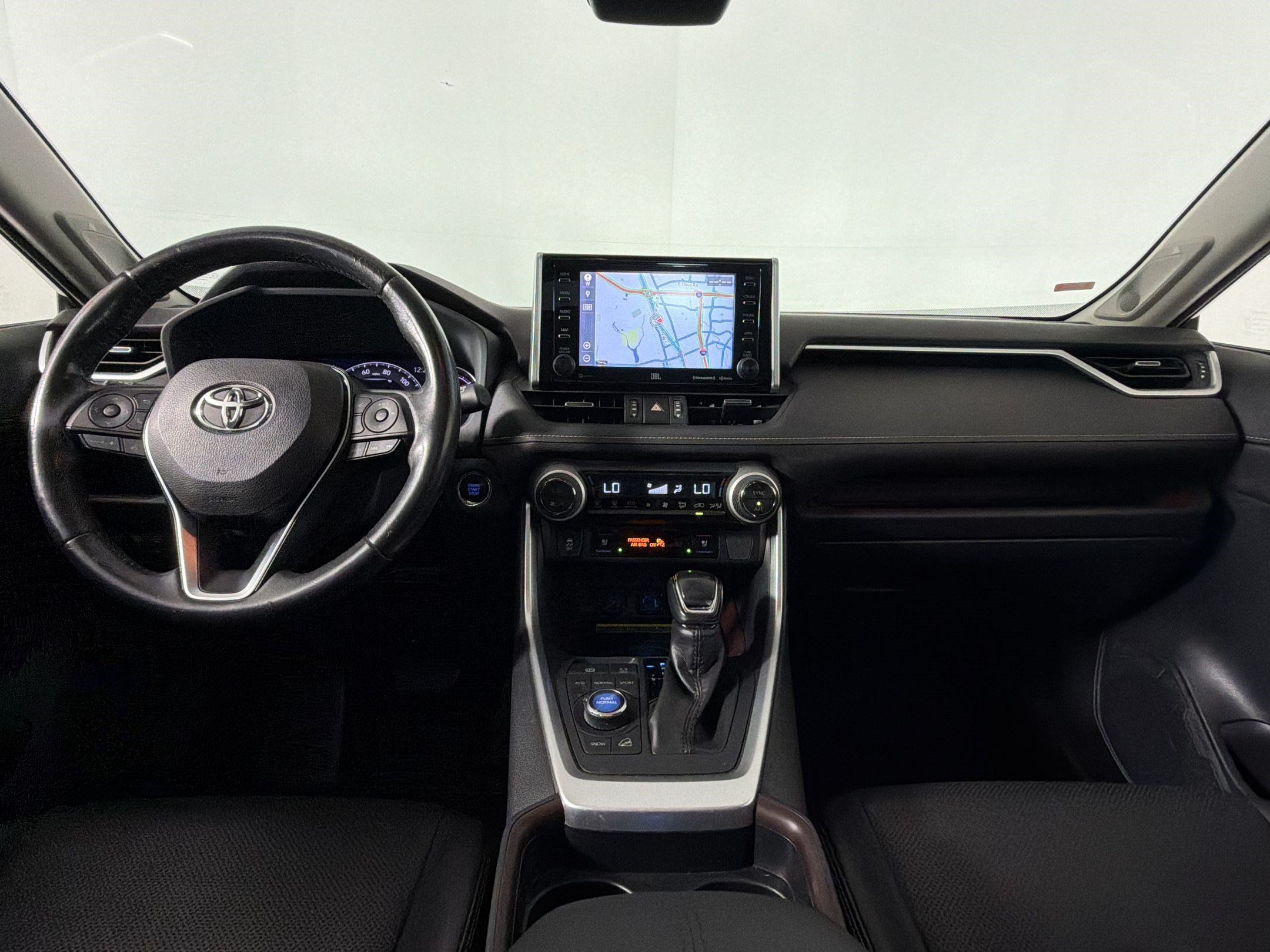 Used 2019 Toyota RAV4 Limited AWD/4WD image 14