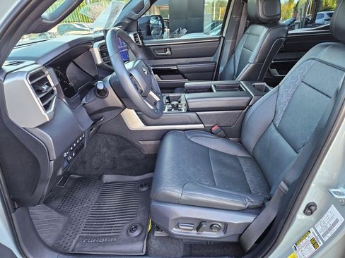 Used 2025 Toyota Tundra Limited w/ TRD Off-Road Package AWD/4WD image 17