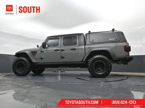 Used 2021 Jeep Gladiator Mojave w/ Dual Top Group AWD/4WD image 40