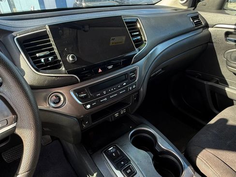 Used 2021 Honda Pilot EX image 28