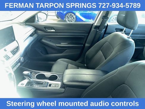 Used 2024 Nissan Altima 2.5 SV w/ SV Premium Package FWD image 9