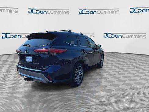 Used 2021 Toyota Highlander Platinum image 8