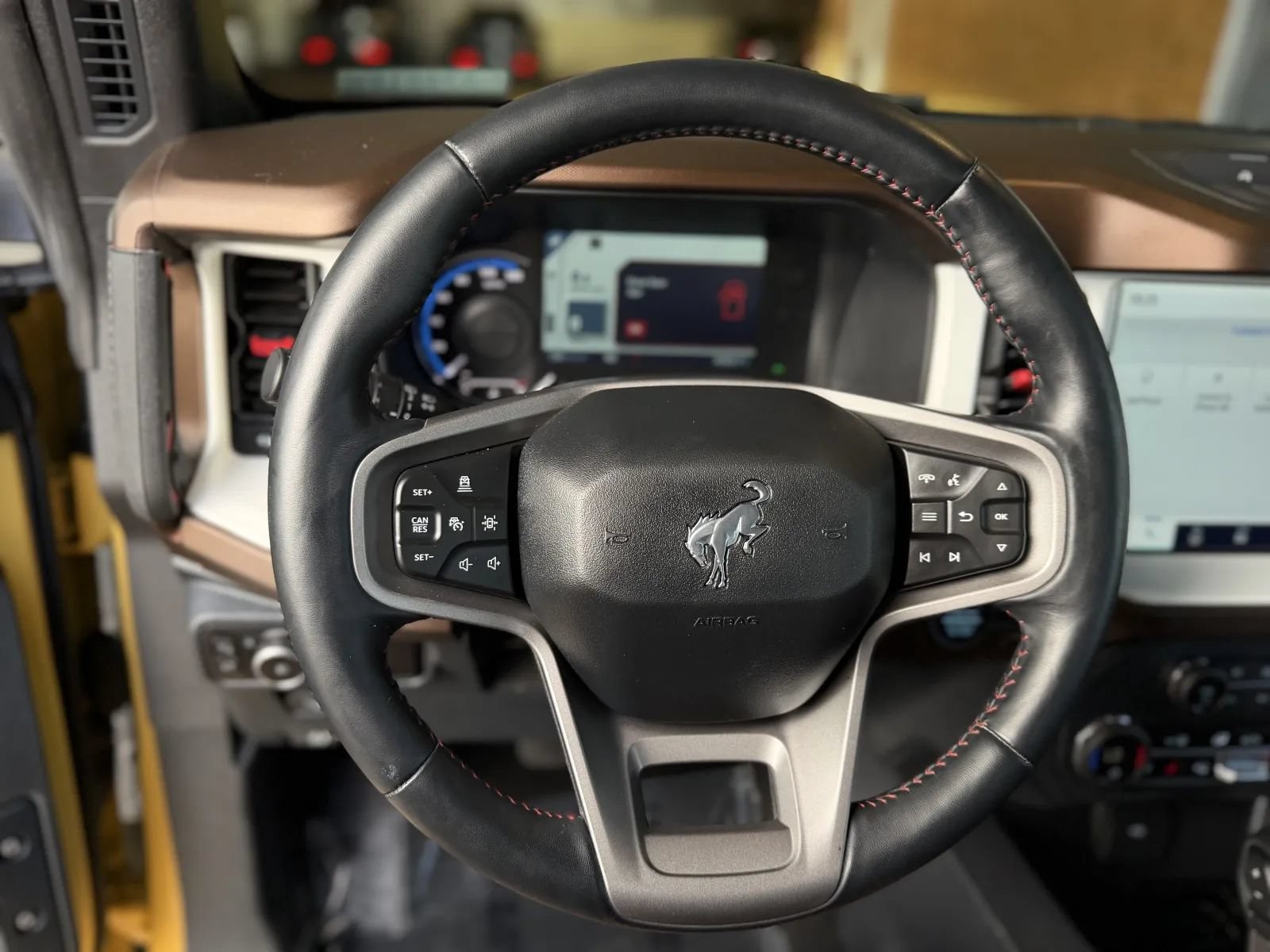 Used 2024 Ford Bronco Heritage Edition AWD/4WD image 22