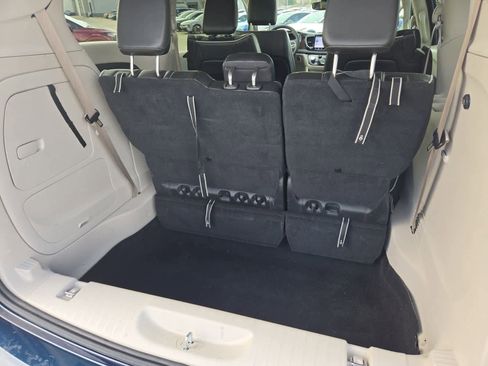 Used 2022 Chrysler Pacifica Limited image 35