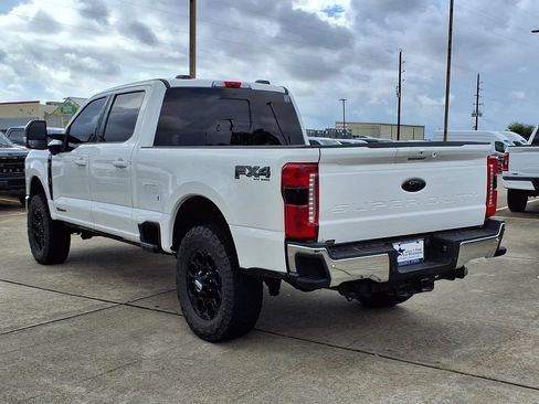 Certified 2024 Ford F350 Lariat w/ Lariat Ultimate Package AWD/4WD image 4