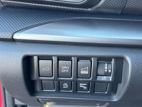 Used 2021 Subaru Forester Premium image 31