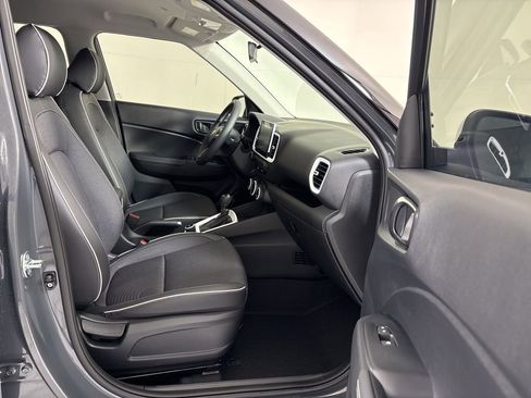 New 2026 Hyundai Venue SEL FWD image 12