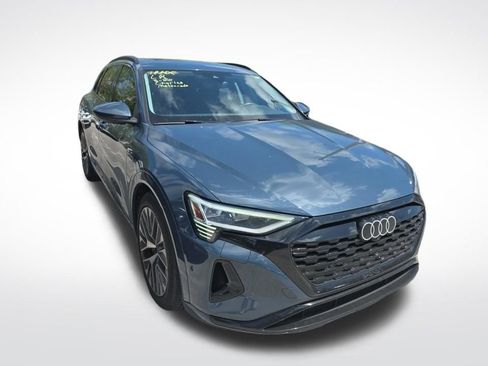 Used 2024 Audi Q8 e-tron Premium Plus w/ Premium Plus Package image 2