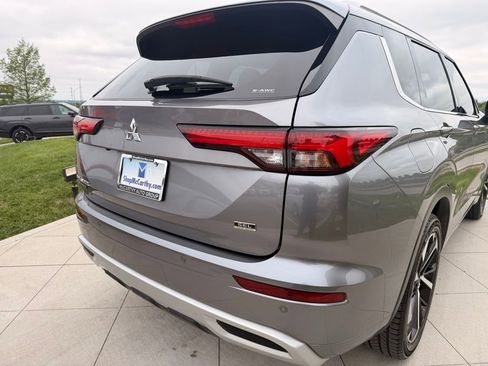 Used 2022 Mitsubishi Outlander SEL AWD/4WD image 35