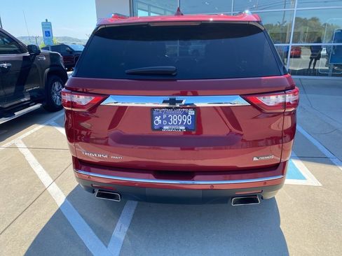 Used 2018 Chevrolet Traverse Premier image 9