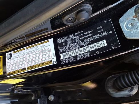 Used 2014 Toyota 4Runner SR5 Premium AWD/4WD image 30