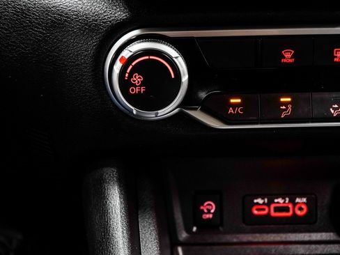 Used 2024 Nissan Sentra SV image 23