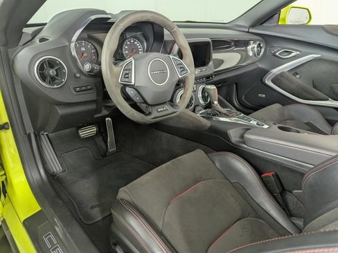 Used 2020 Chevrolet Camaro ZL1 RWD image 23