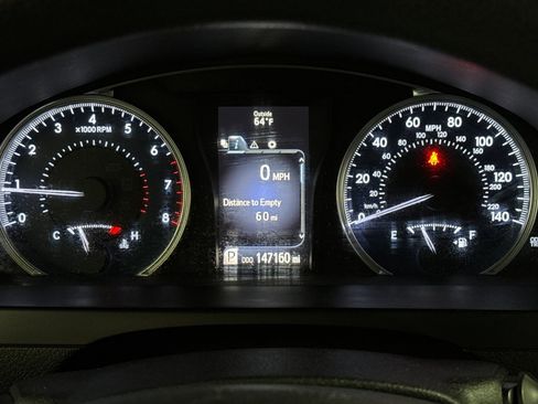 Used 2016 Toyota Camry LE image 18