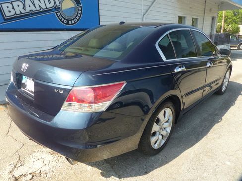 Used 2010 Honda Accord EX-L image 5
