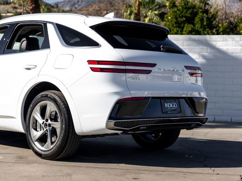 Used 2026 Genesis GV70 2.5T AWD/4WD image 7
