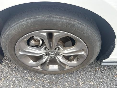 Used 2023 Honda Accord EX image 5