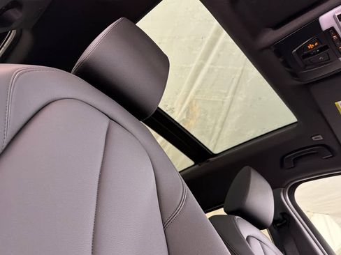 Used 2021 BMW X1 xDrive28i w/ Convenience Package image 17