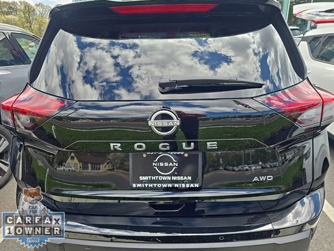 Used 2025 Nissan Rogue S image 40