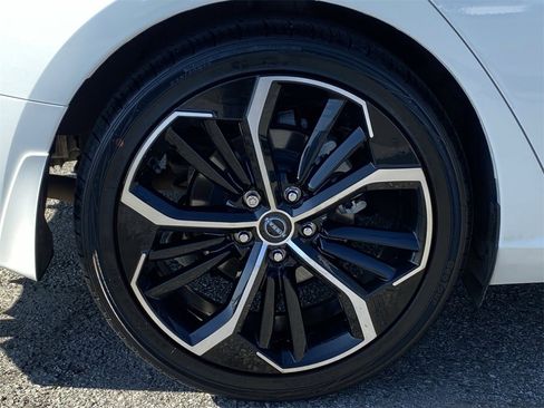 Certified 2023 Nissan Altima 2.5 SR image 7