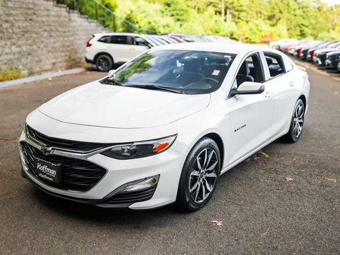 Used 2025 Chevrolet Malibu RS image 11