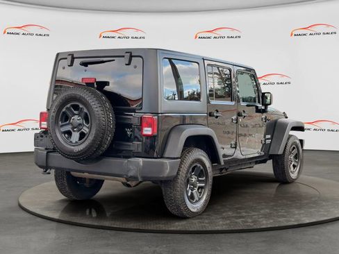 Used 2016 Jeep Wrangler Unlimited Sport w/ Connectivity Group AWD/4WD image 6