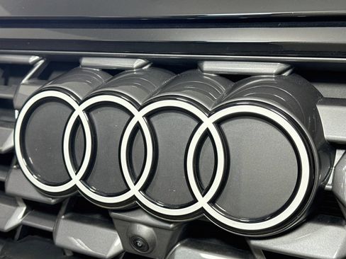 Used 2025 Audi Q5 Premium w/ Premium Plus AWD/4WD image 29