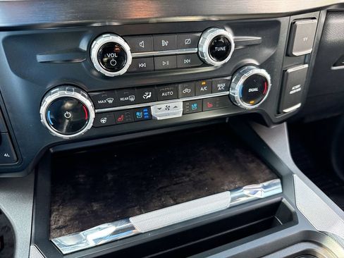 Used 2023 Ford F350 Lariat w/ Chrome Package AWD/4WD image 19