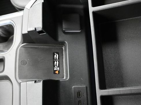 Used 2024 Chevrolet Silverado 1500 LTZ image 21