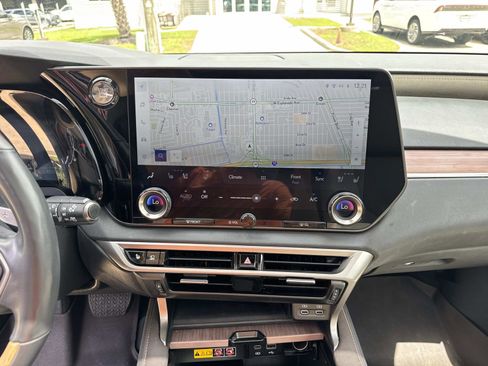 Used 2024 Lexus RX 350 FWD w/ Convenience Package image 25