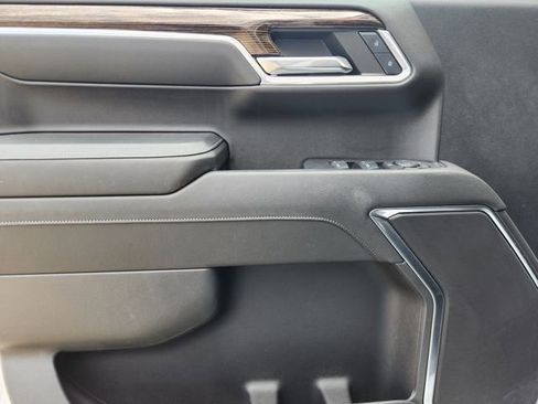 Used 2024 GMC Sierra 1500 Elevation image 23