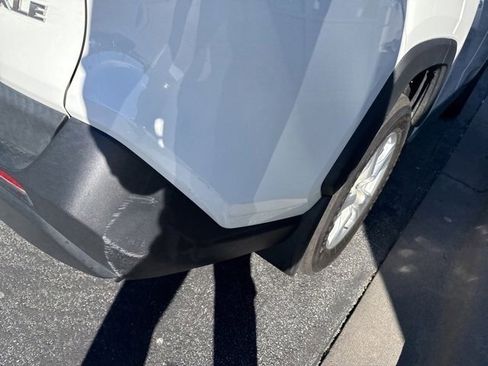 Used 2020 Toyota RAV4 XLE image 5