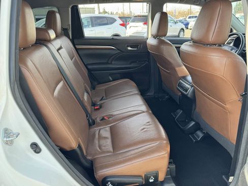 Used 2018 Toyota Highlander Limited image 61