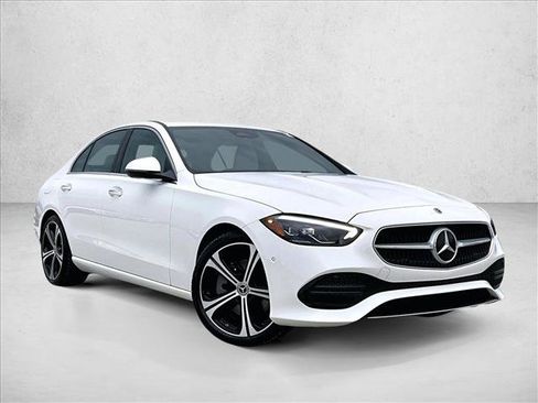 Used 2025 Mercedes-Benz C 300 Sedan image 12